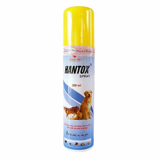 Một chai thuốc xịt Hantox